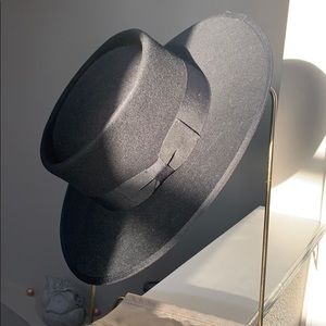 Oliver & Pique Felt Hat!